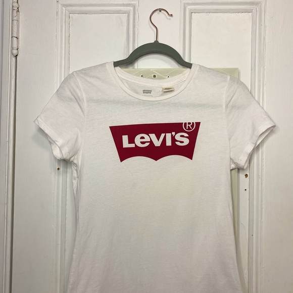 Small white Levi’s t shirt - Picture 1 of 5